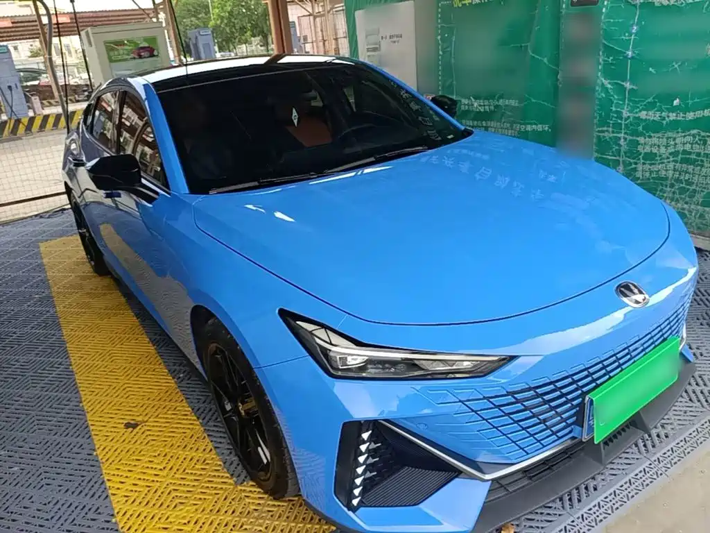 Changan UNI-V — миниатюра 4