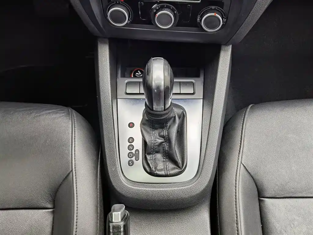 Volkswagen Sagitar — миниатюра 13