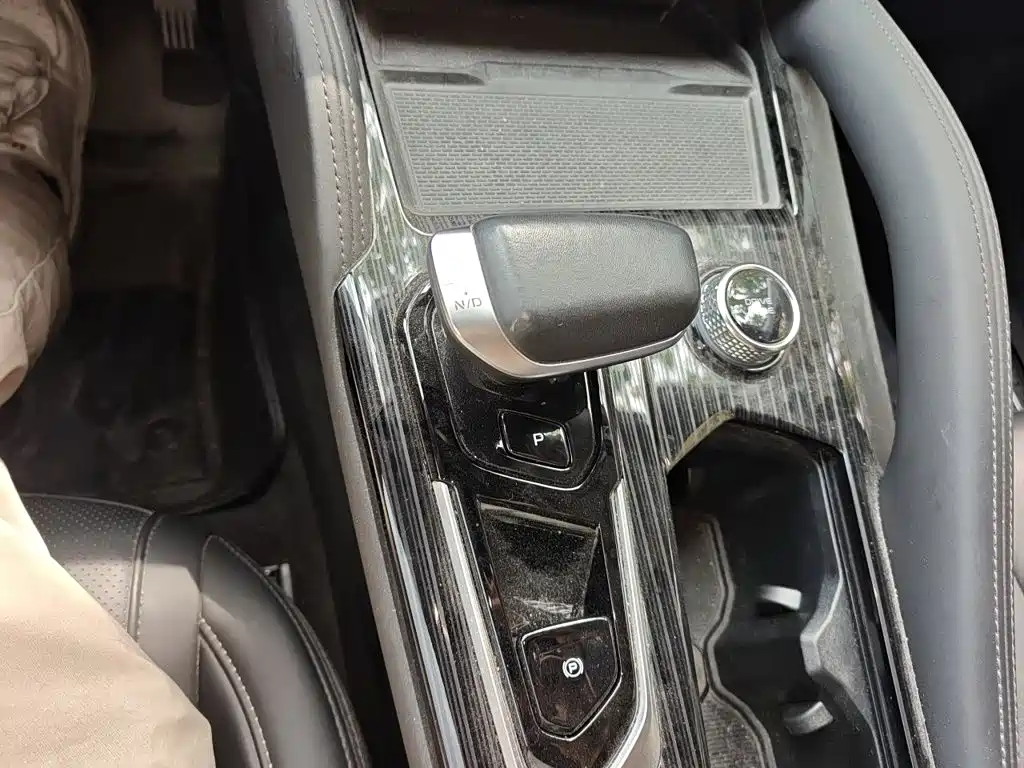 Geely Xingyue L — миниатюра 7