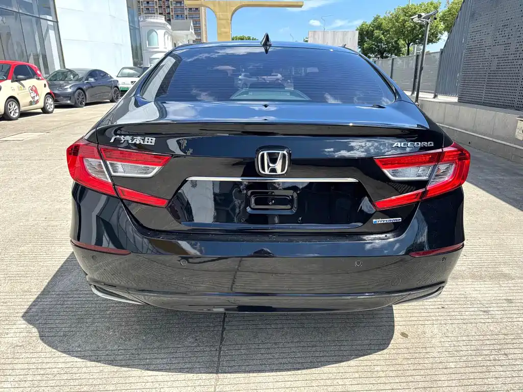 Honda Accord — миниатюра 11