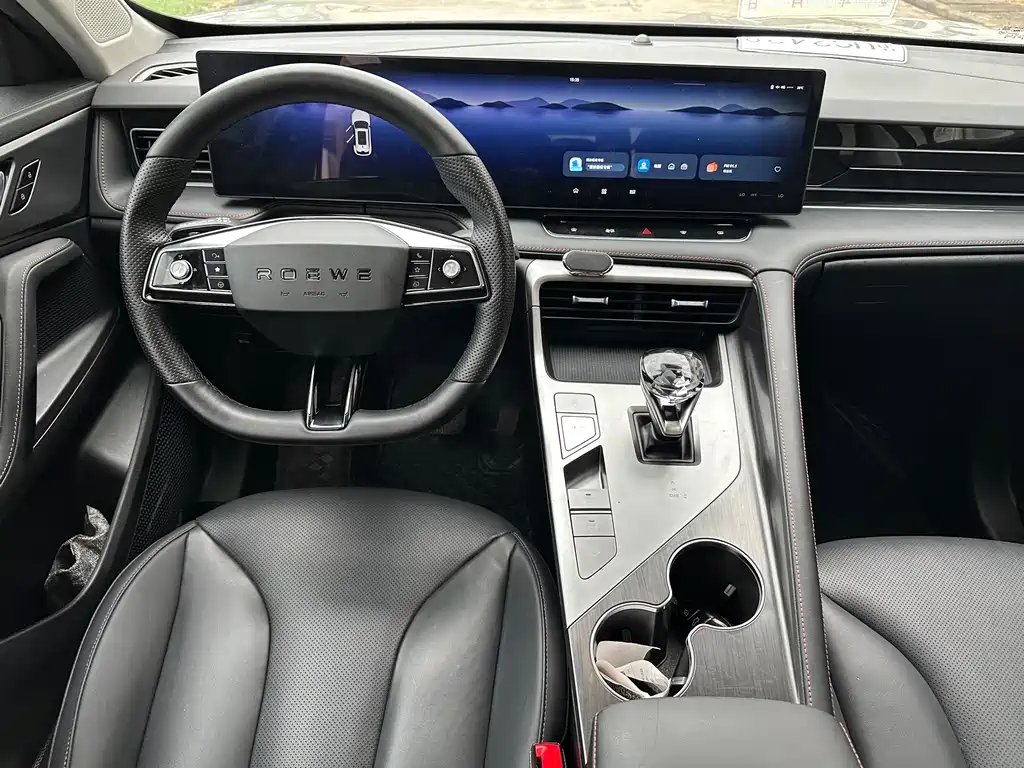 Roewe RX5 — миниатюра 10