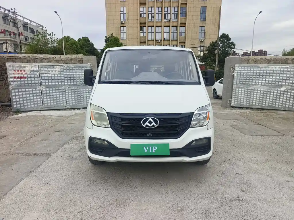 MAXUS V80 — миниатюра 2