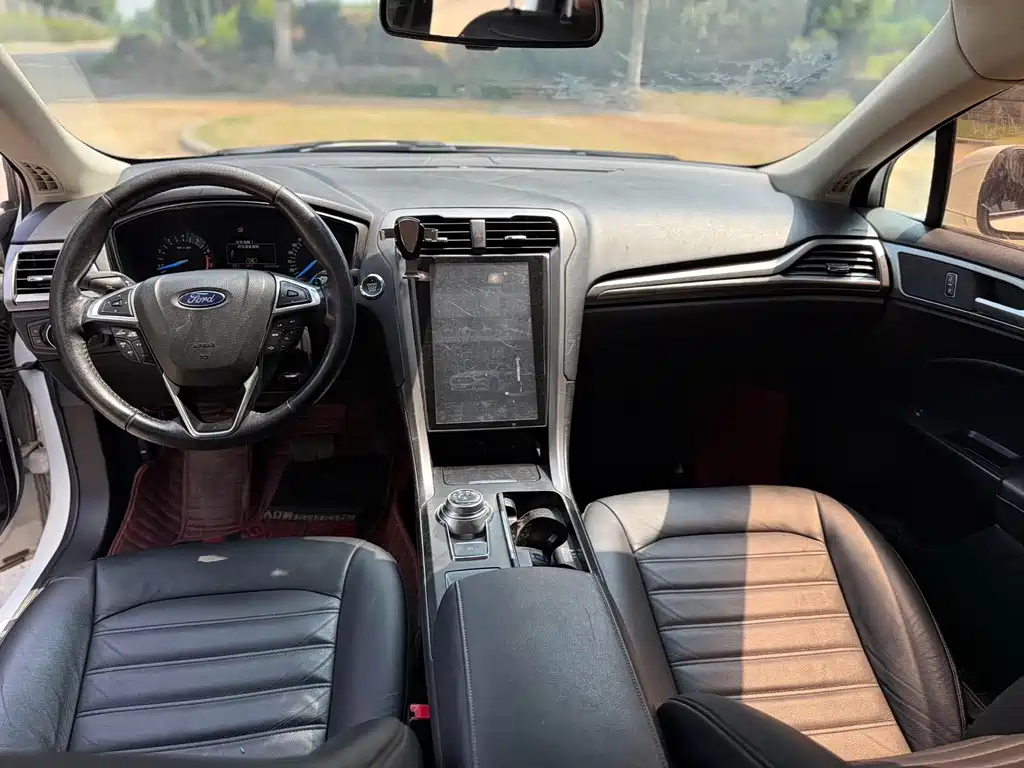 Ford Mondeo — миниатюра 5