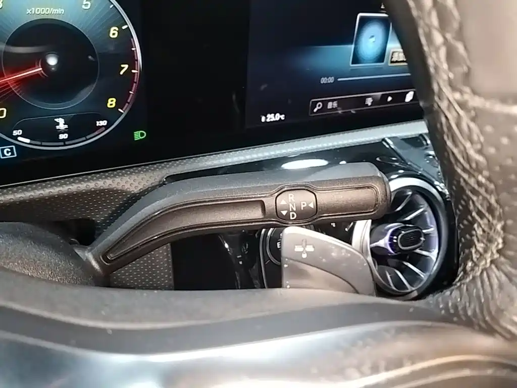 Mercedes-Benz A-Class — миниатюра 14