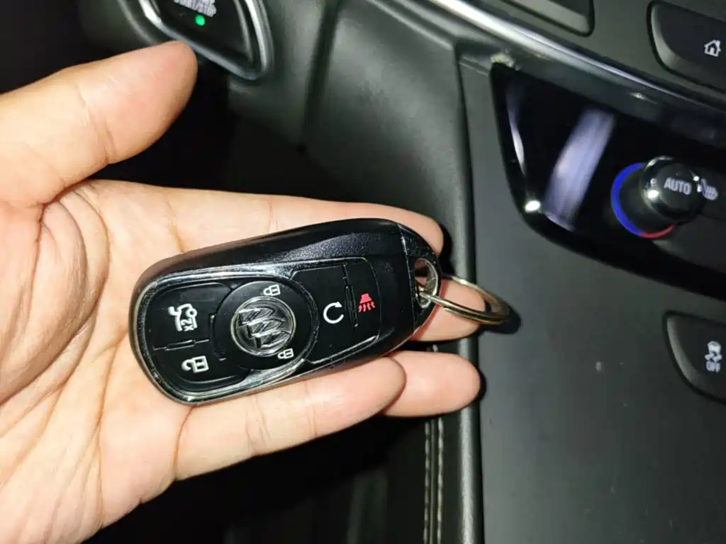 Buick LaCrosse — миниатюра 9