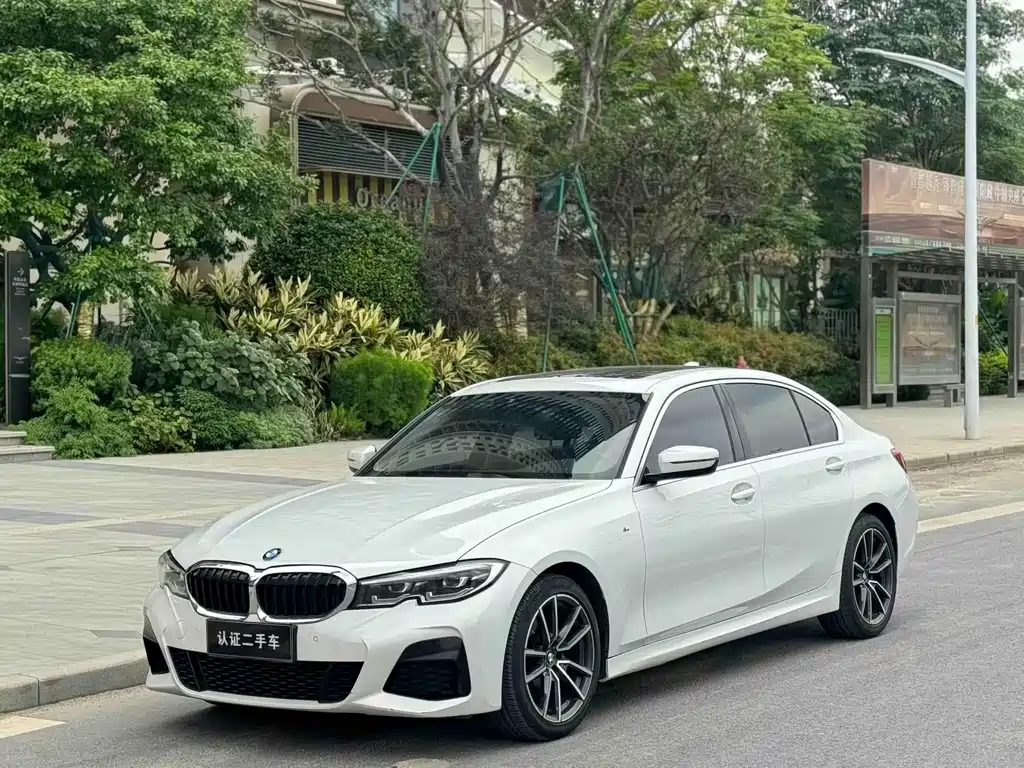 BMW 3 Series 2021