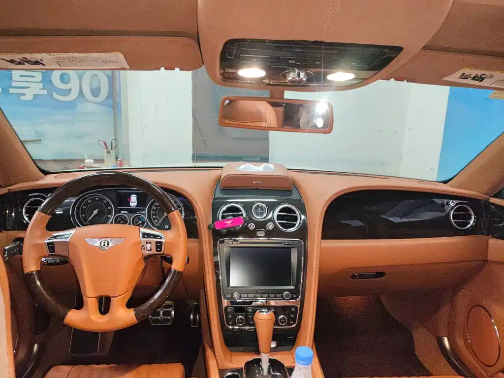Bentley Flying Spur 2016 4.0T V8 Standard