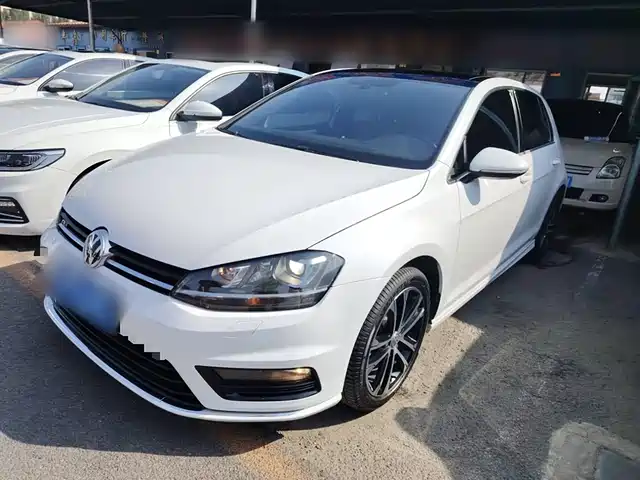 VOLKSWAGEN GOLF 2017