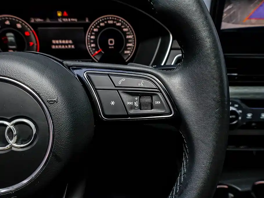 Audi A4L 2023 40 TFSI Fashion