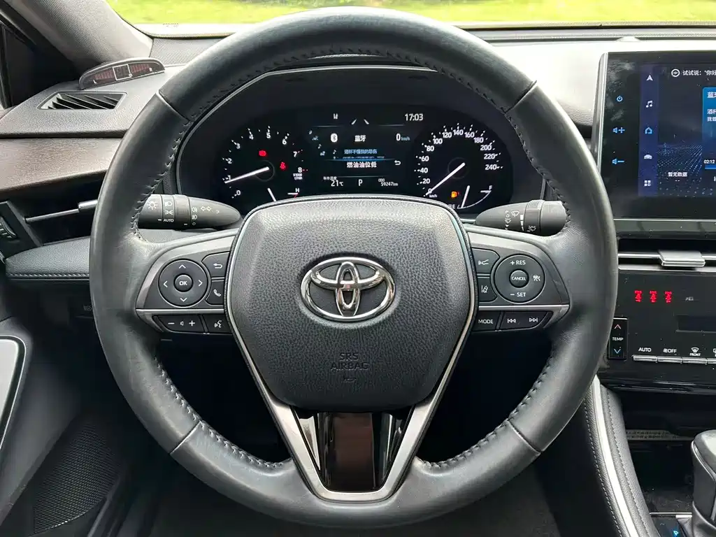 Toyota Avalon — миниатюра 9