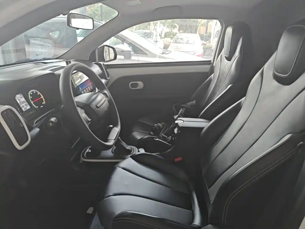 Roewe Clever — миниатюра 15