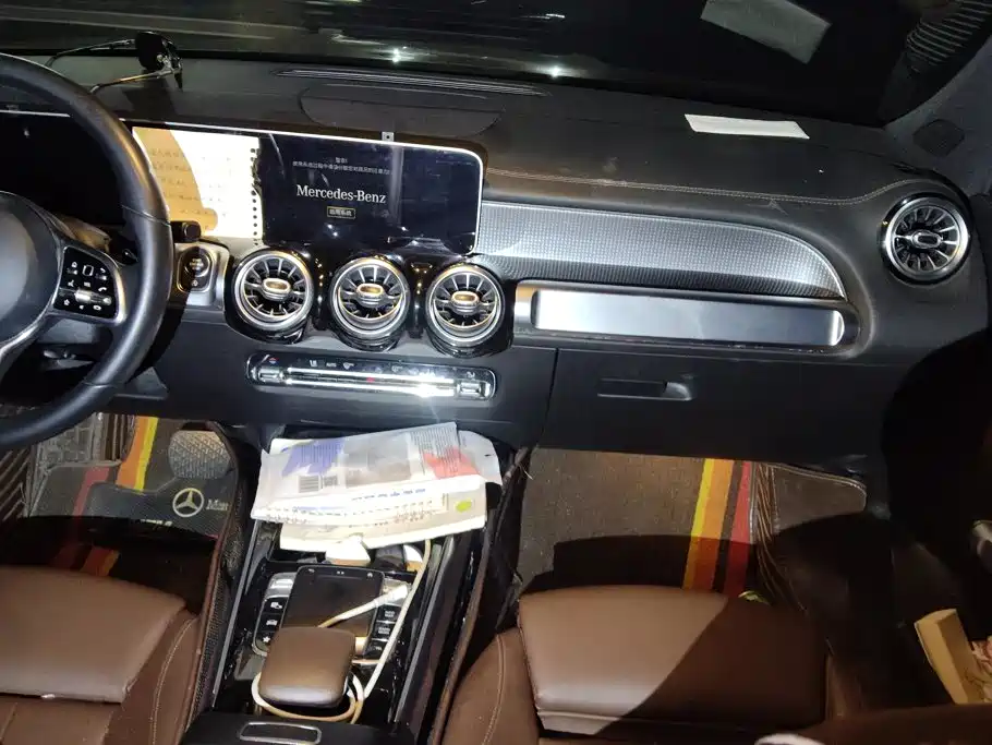 Mercedes-Benz GLB — миниатюра 13