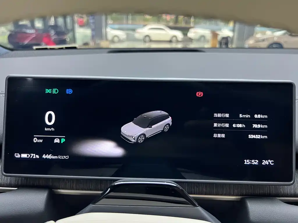 NIO ES6 — миниатюра 5