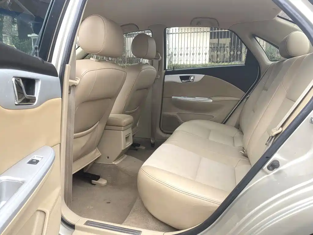 Buick Excelle 2013 1.5L AT