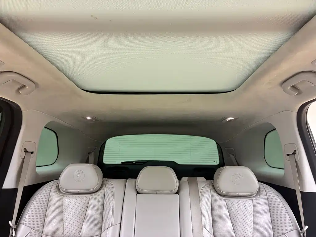 NIO ES8 — миниатюра 12
