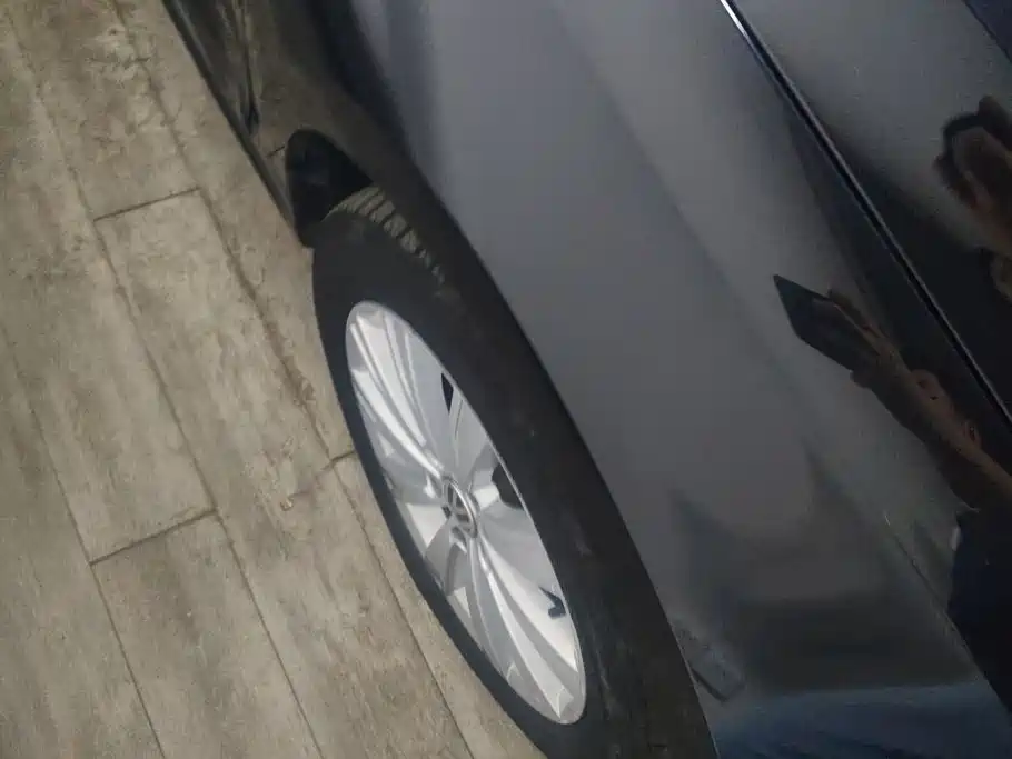 Volkswagen Sagitar — миниатюра 6