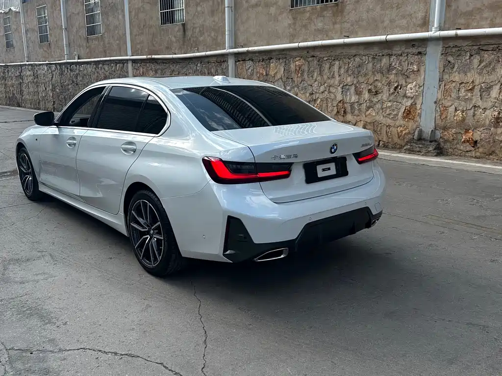 BMW 3 Series — миниатюра 8