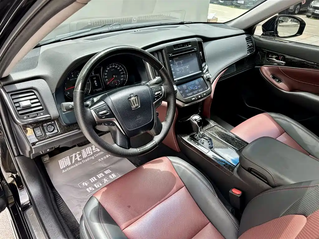 Toyota Crown 2018 2.0T Sport