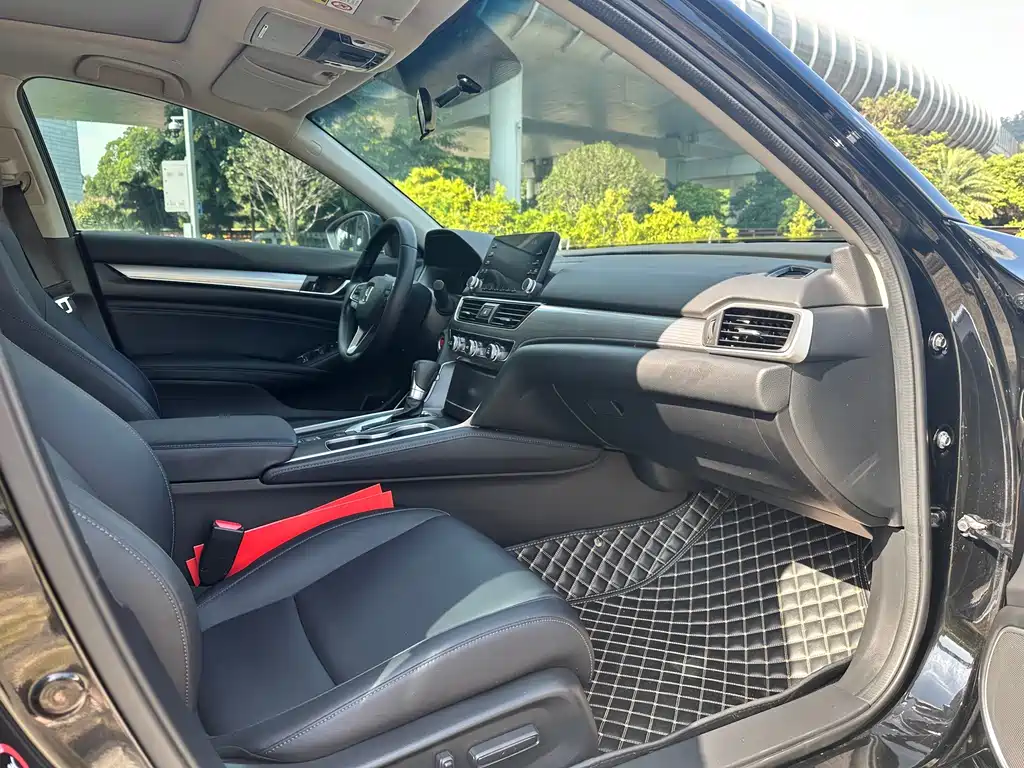 Honda Accord — миниатюра 11