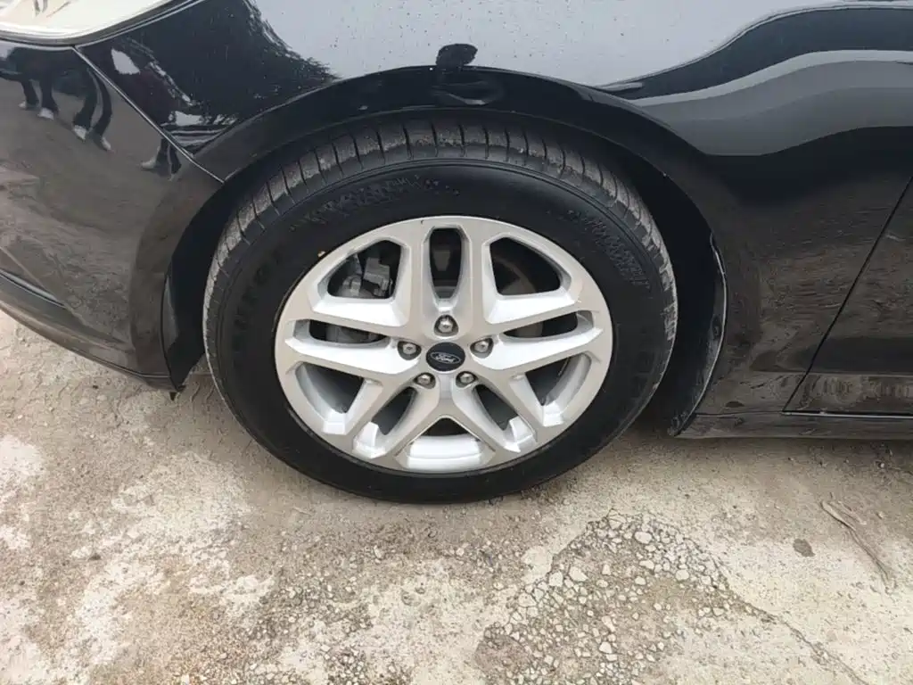 Ford Mondeo — миниатюра 23