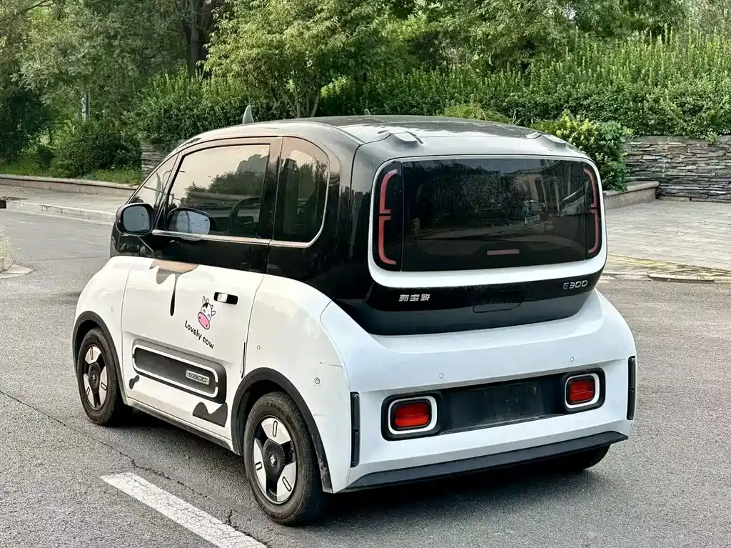 Baojun E300 — миниатюра 6