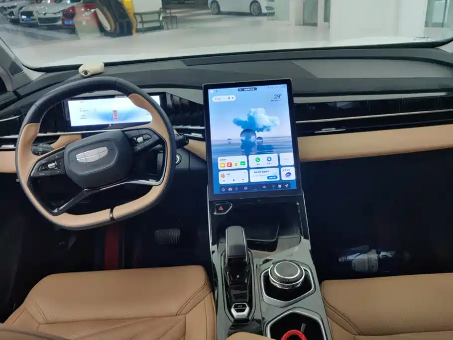 Geely Boyue L — миниатюра 12