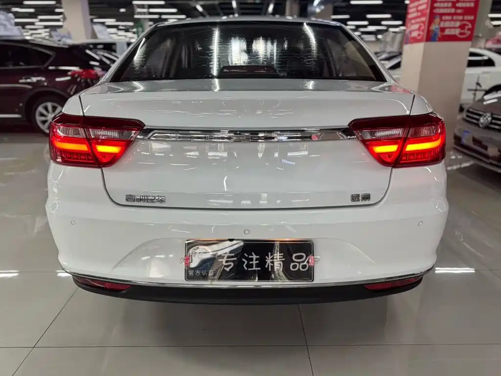 Geely Vision — миниатюра 8