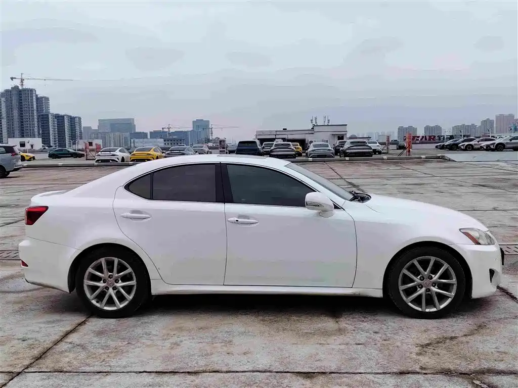 Lexus IS — миниатюра 3