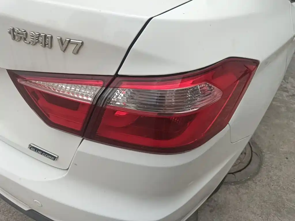Changan V7 — миниатюра 8