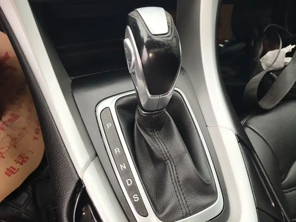 Ford Mondeo — миниатюра 14
