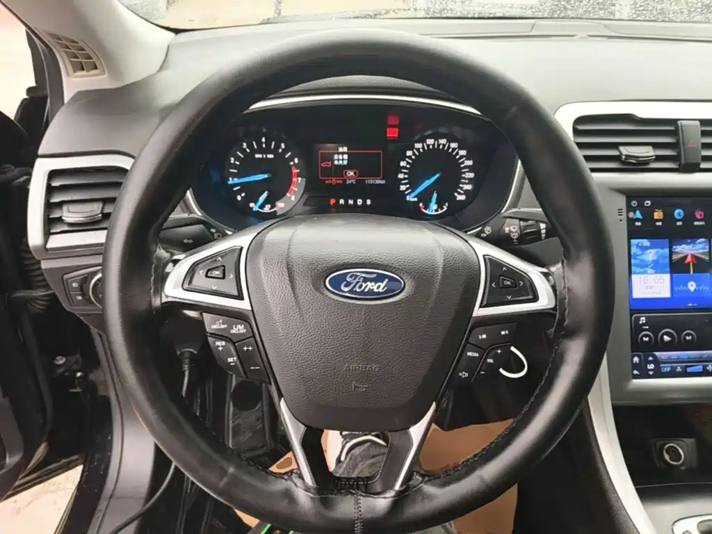 Ford Mondeo — миниатюра 11