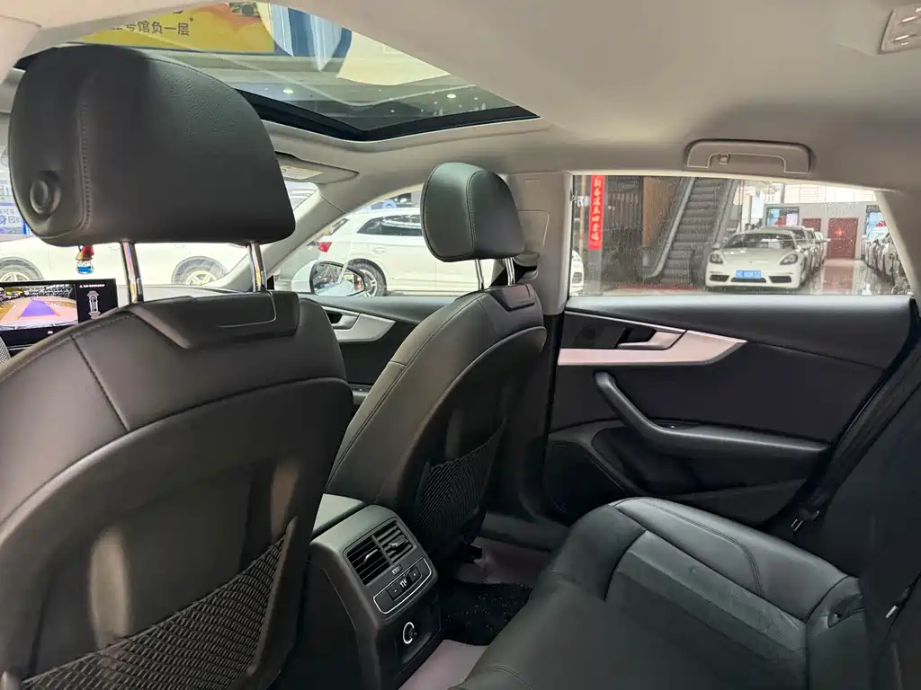 Audi A5 (Import) — миниатюра 8