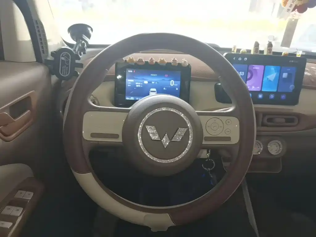 Wuling MINIEV — миниатюра 11