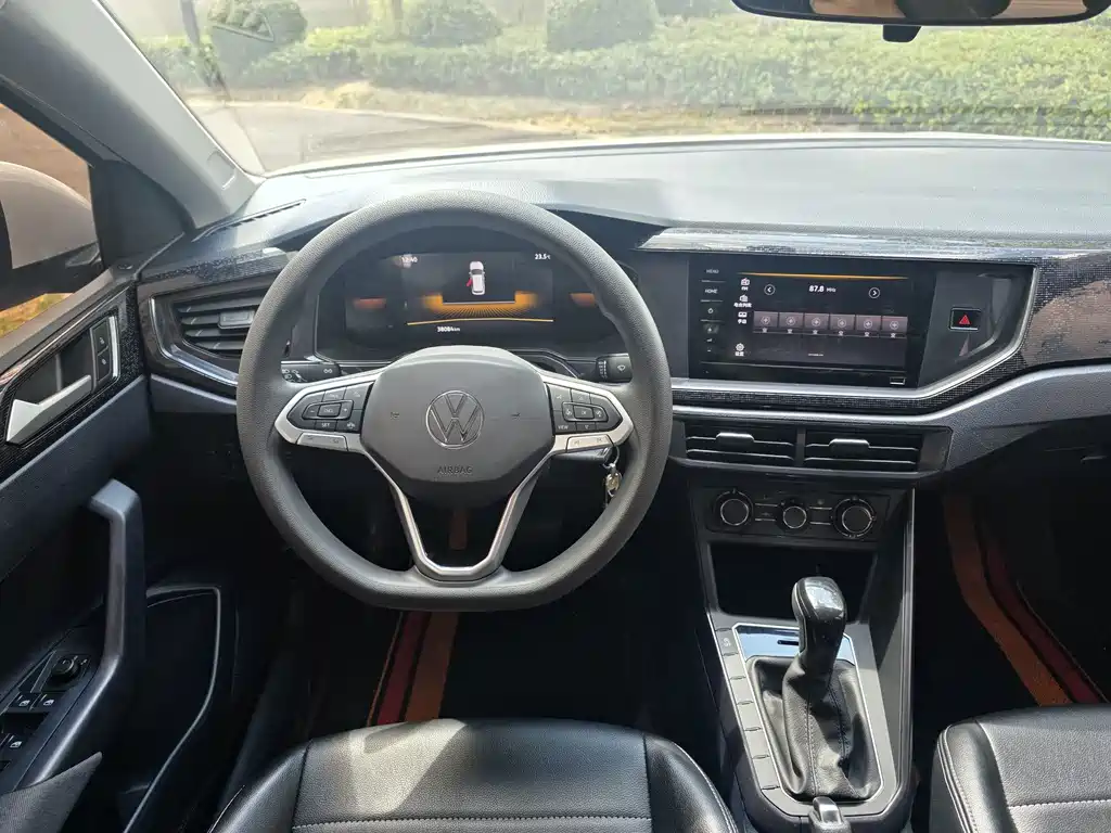Volkswagen Lavida — миниатюра 8