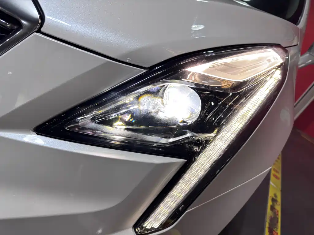 Cadillac XT5 — миниатюра 19