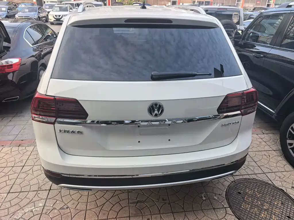 Volkswagen Teramont — миниатюра 5