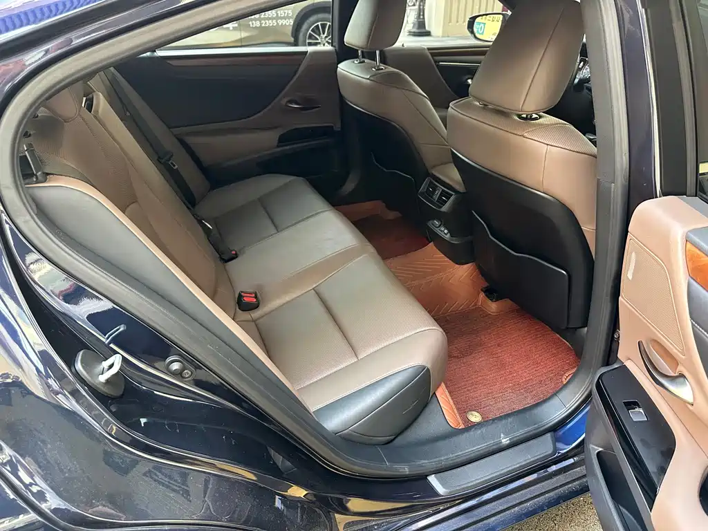 Lexus ES — миниатюра 18