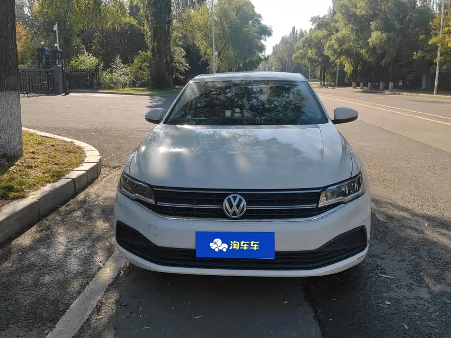Volkswagen Bora — миниатюра 2
