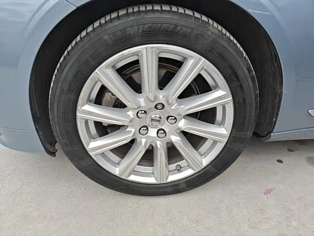 Volvo S90 — миниатюра 23