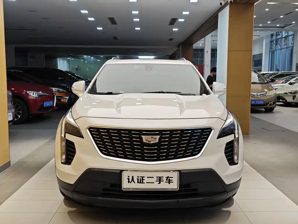 Cadillac XT4 2020 28T