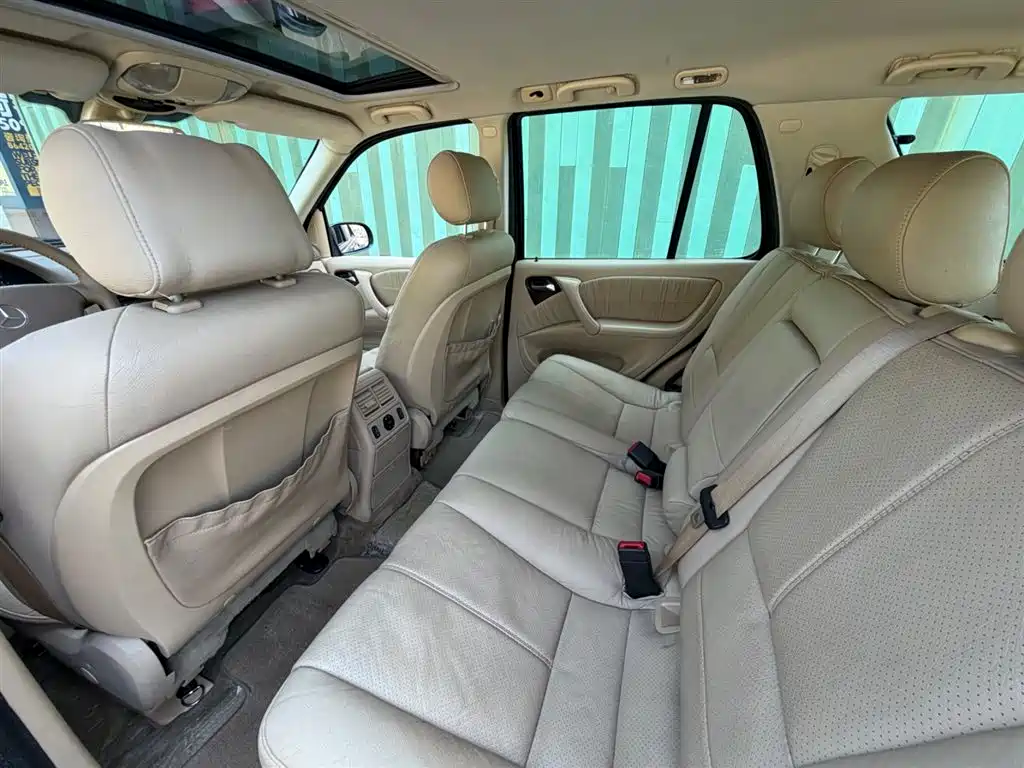 Mercedes-Benz M 2002 ML 320