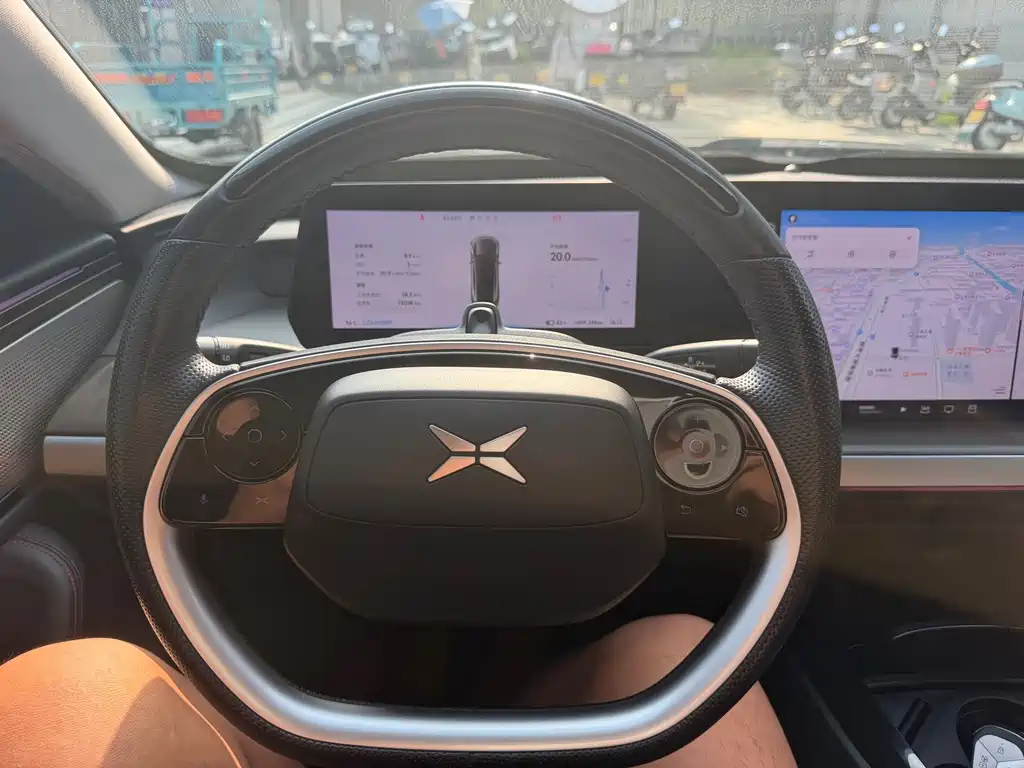 XPeng P7 — миниатюра 8
