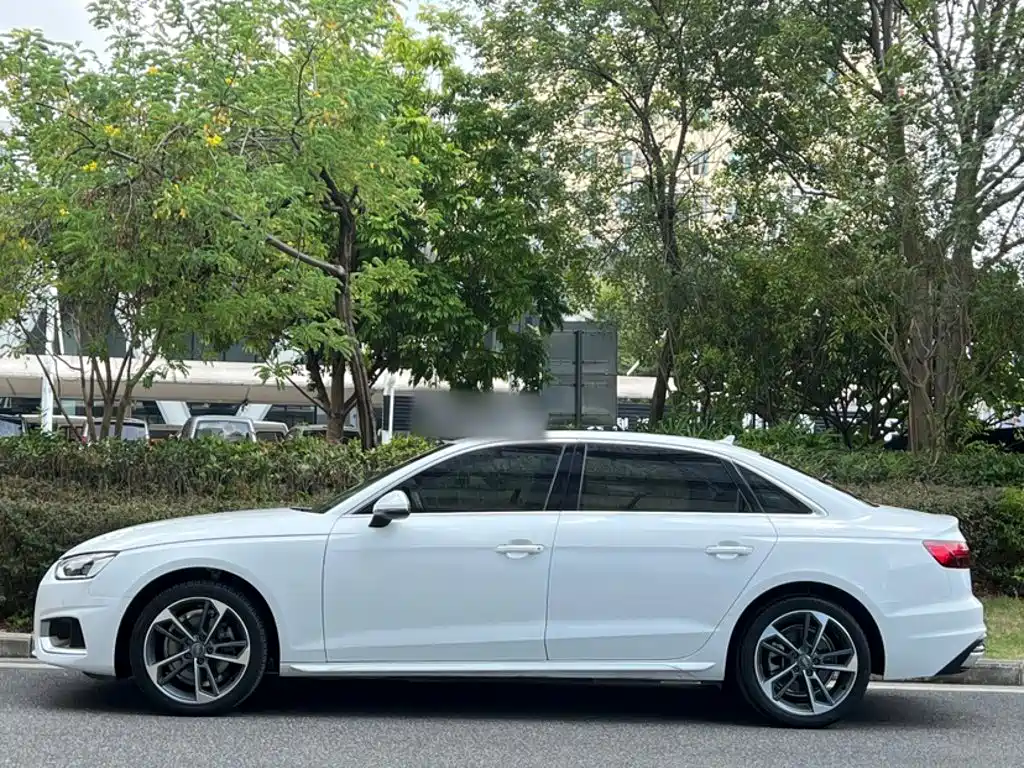 Audi A4L — миниатюра 7