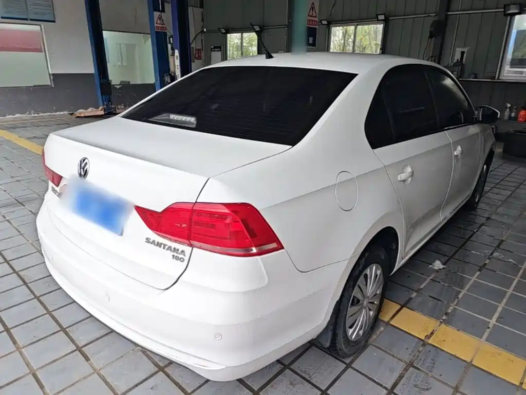 Volkswagen Santana — миниатюра 7