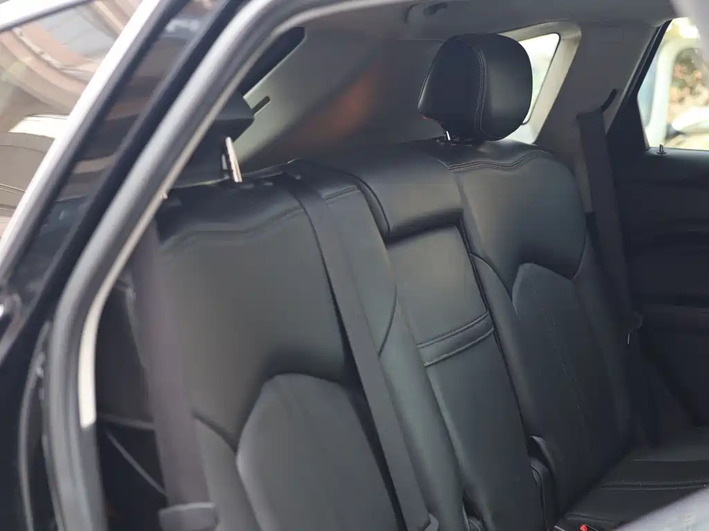 Cadillac SRX — миниатюра 31