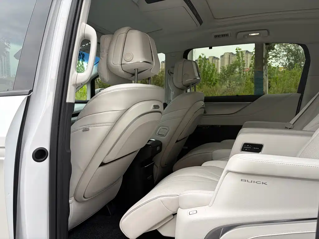 Buick GL8 Hybrid — миниатюра 28