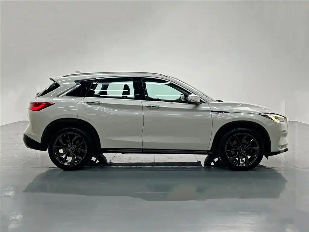 Infiniti QX50 2018 2.0T