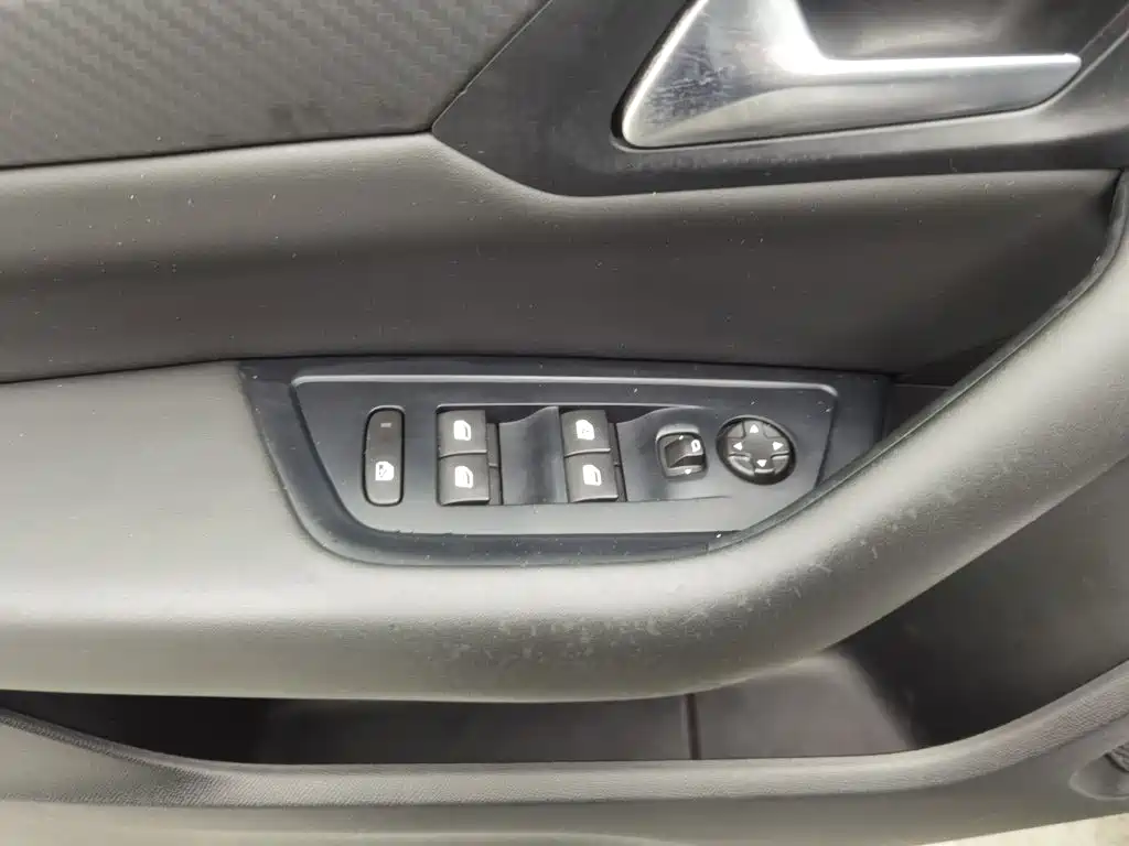 Peugeot 508 — миниатюра 9