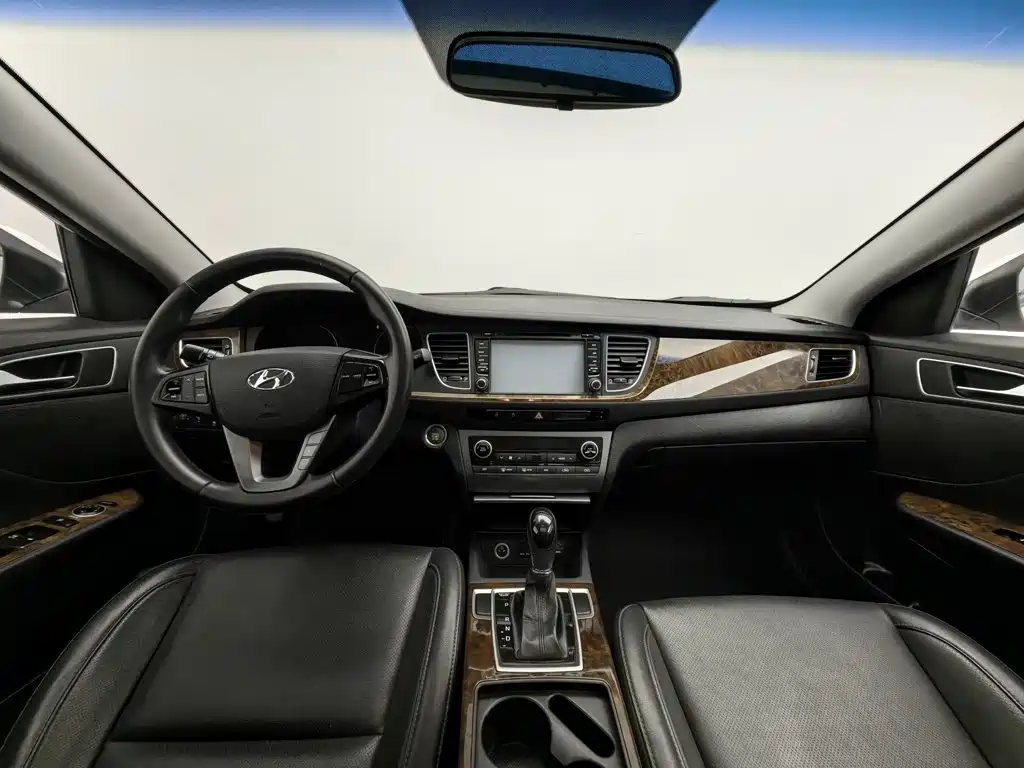 Hyundai Mistra — миниатюра 5