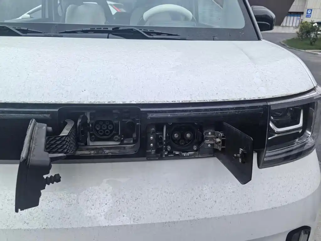 Wuling MINIEV — миниатюра 4